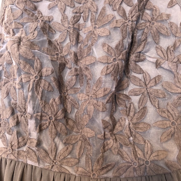 Gorgeous pro-style women's dress.  Size small. - Picture 2 of 2